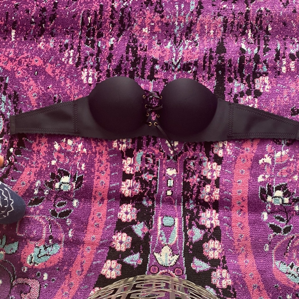 Brand new strapless bra